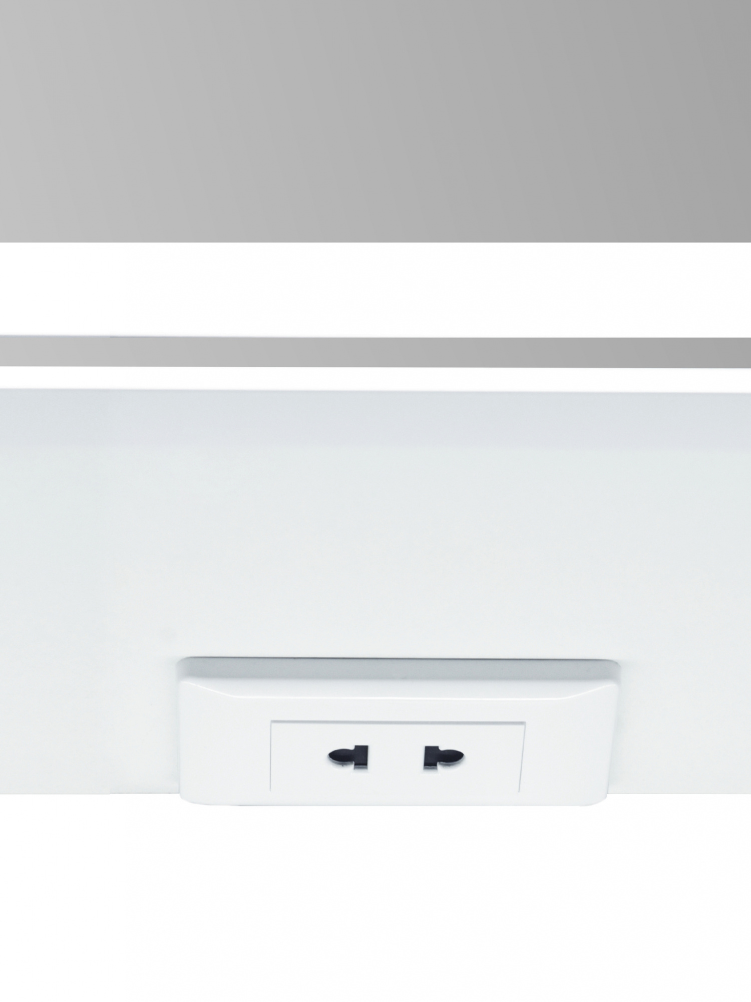 Зеркало TOKIO led /900х530мм/шкаф/полка/внутр подсветка/сенсор/розетка/ Континент